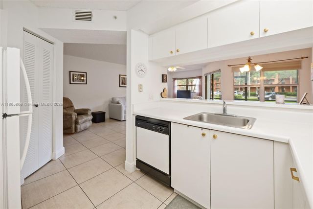 701 SW 142nd Ave 110S, Pembroke Pines, FL 33027