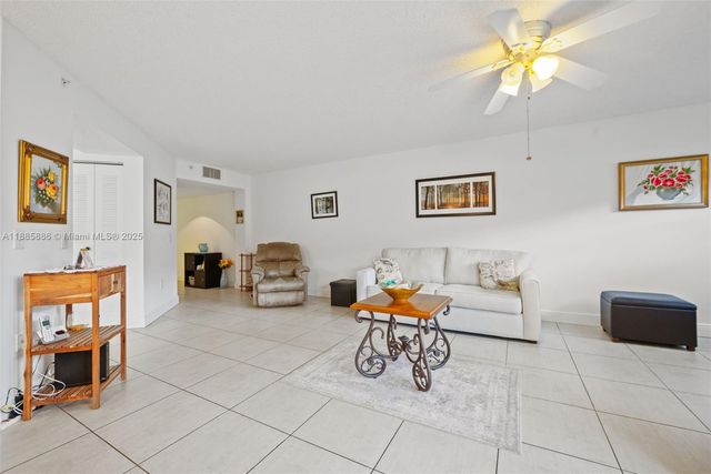 701 SW 142nd Ave 110S, Pembroke Pines, FL 33027