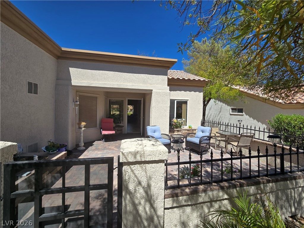 9400 January Drive, Las Vegas, NV 89134 — photo 5