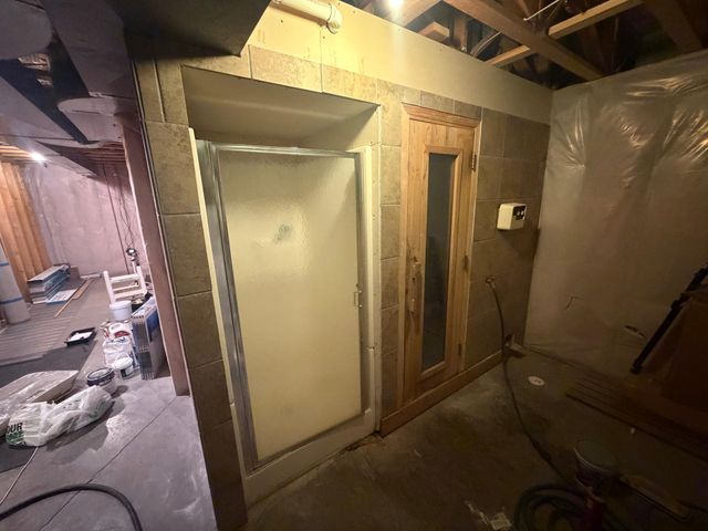 8304 9th Street N, Oakdale, MN 55128