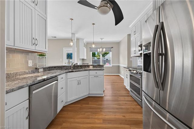 2221 Agecroft RD, Virginia Beach, VA 23454