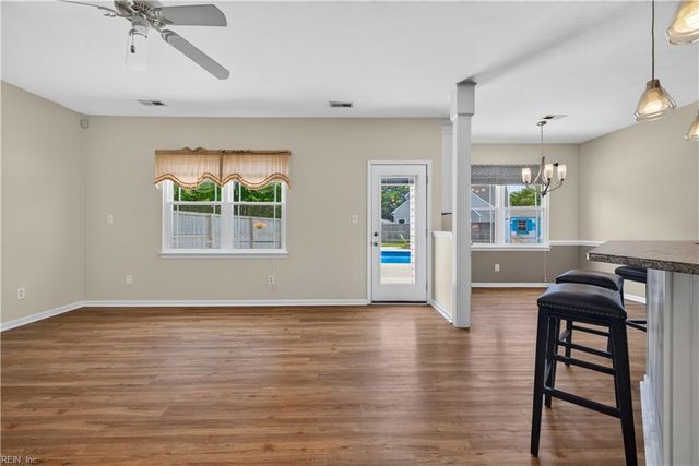 2221 Agecroft RD, Virginia Beach, VA 23454