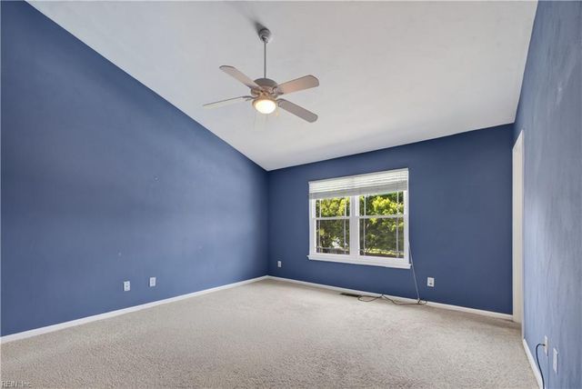 2221 Agecroft RD, Virginia Beach, VA 23454