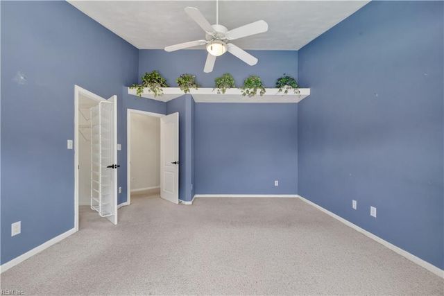 2221 Agecroft RD, Virginia Beach, VA 23454