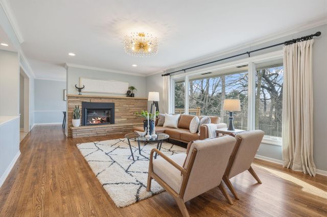 5424 Highwood Drive W, Edina, MN 55436