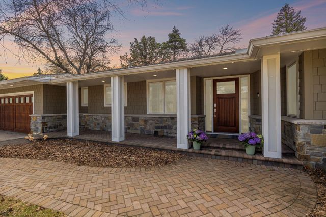 5424 Highwood Drive W, Edina, MN 55436