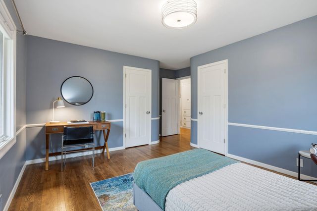 5424 Highwood Drive W, Edina, MN 55436