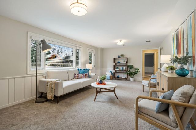 5424 Highwood Drive W, Edina, MN 55436