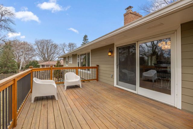 5424 Highwood Drive W, Edina, MN 55436