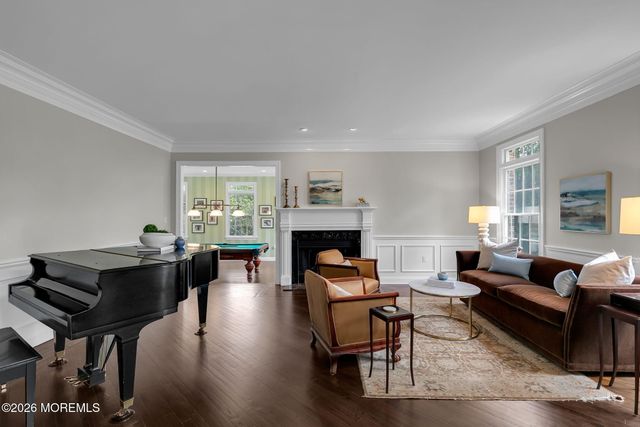 423 Navesink River Road, Middletown, NJ 07748