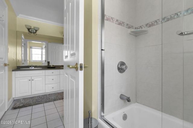 423 Navesink River Road, Middletown, NJ 07748