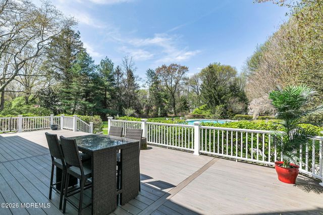 423 Navesink River Road, Middletown, NJ 07748