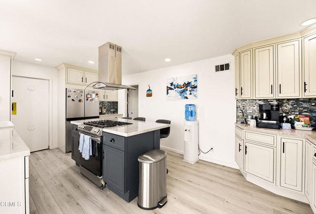 1820 Temple Avenue, Camarillo, CA 93010