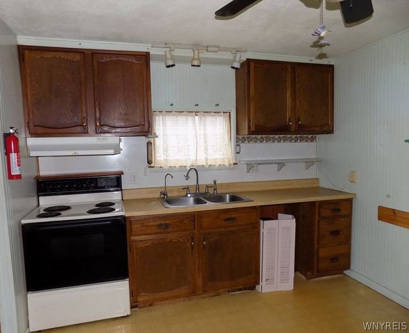 748 East Robinson Street, North Tonawanda, NY 14120