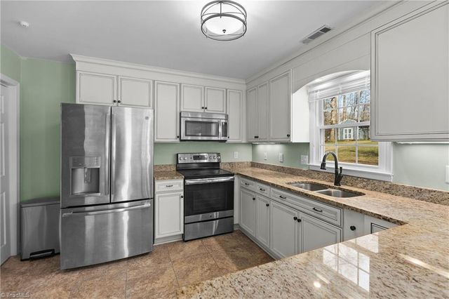 5216 Buckley Forest Trail, Walkertown, NC 27051