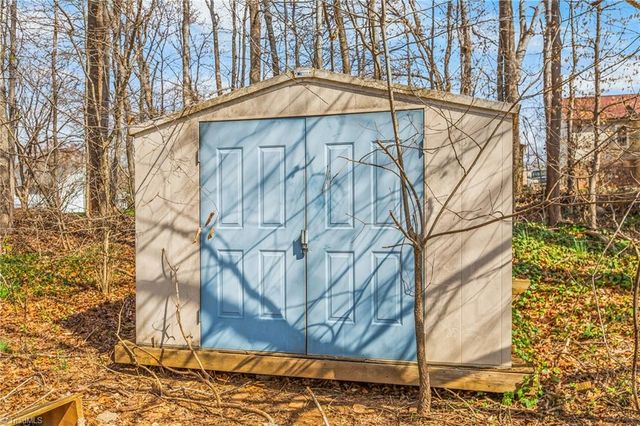 5216 Buckley Forest Trail, Walkertown, NC 27051