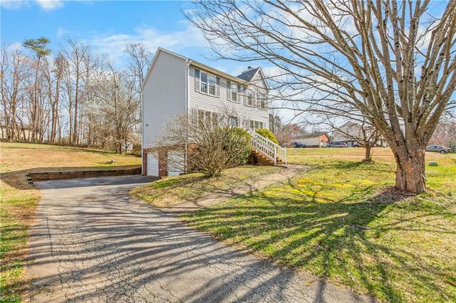 5216 Buckley Forest Trail, Walkertown, NC 27051