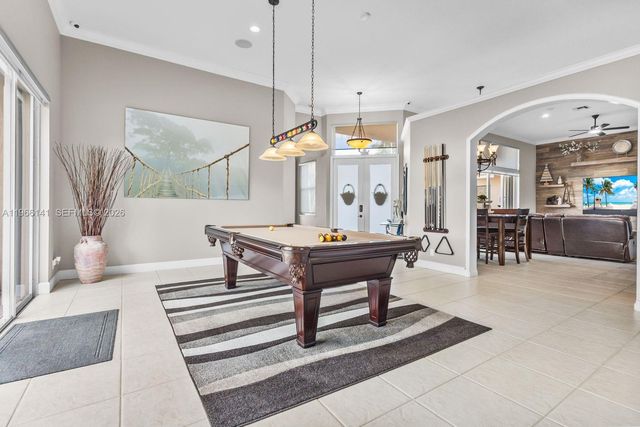 2488 Eagle Run Dr, Weston, FL 33327