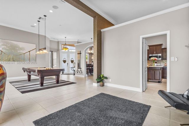 2488 Eagle Run Dr, Weston, FL 33327