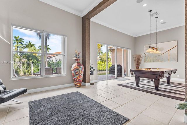 2488 Eagle Run Dr, Weston, FL 33327