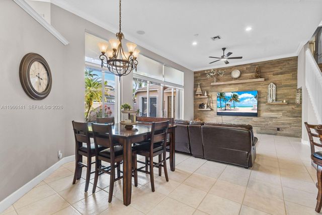 2488 Eagle Run Dr, Weston, FL 33327