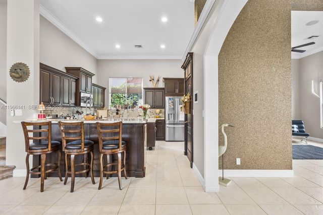 2488 Eagle Run Dr, Weston, FL 33327