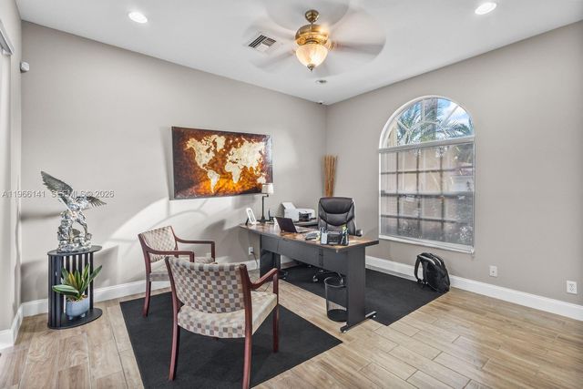 2488 Eagle Run Dr, Weston, FL 33327