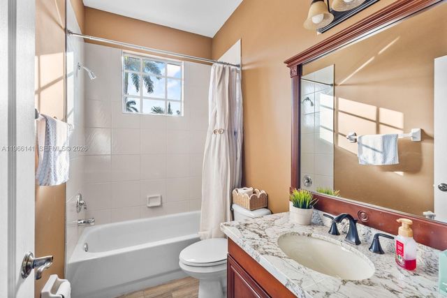 2488 Eagle Run Dr, Weston, FL 33327