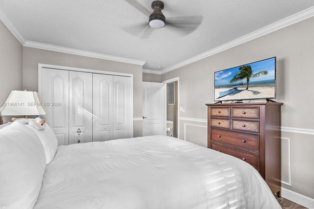 2488 Eagle Run Dr, Weston, FL 33327