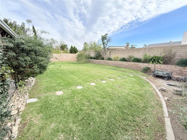 7425 Palo Verde, Fontana, CA 92336