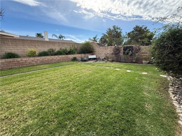 7425 Palo Verde, Fontana, CA 92336