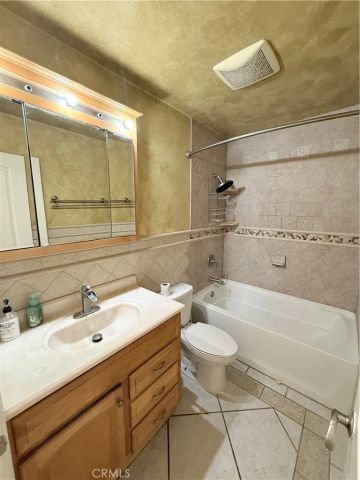 7425 Palo Verde, Fontana, CA 92336