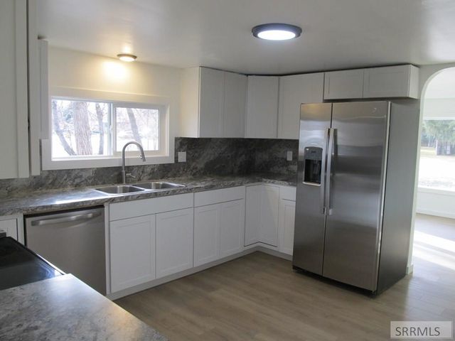 486 N 3435 E, Lewisville, ID 83431