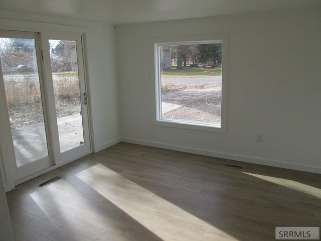 486 N 3435 E, Lewisville, ID 83431