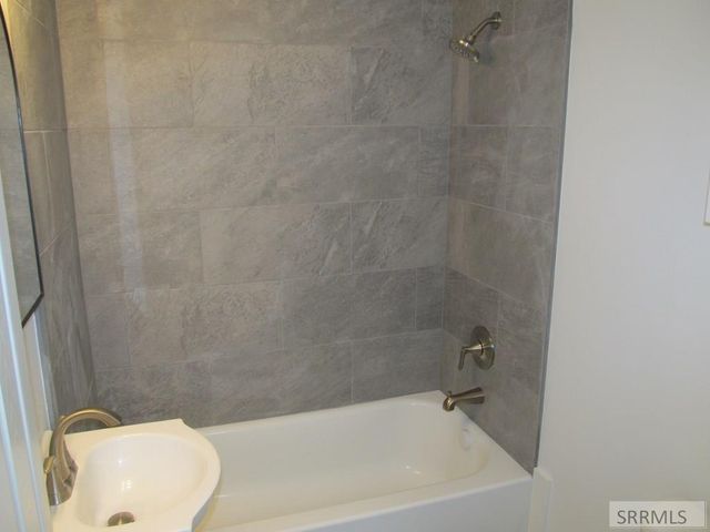 486 N 3435 E, Lewisville, ID 83431