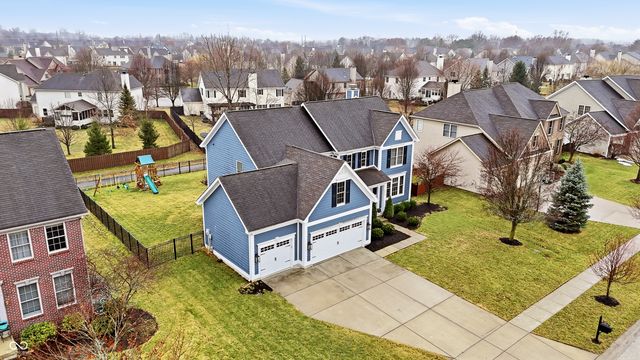 8999 Hearthstone Drive, Zionsville, IN 46077