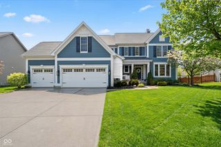 8999 Hearthstone Drive, Zionsville, IN 46077