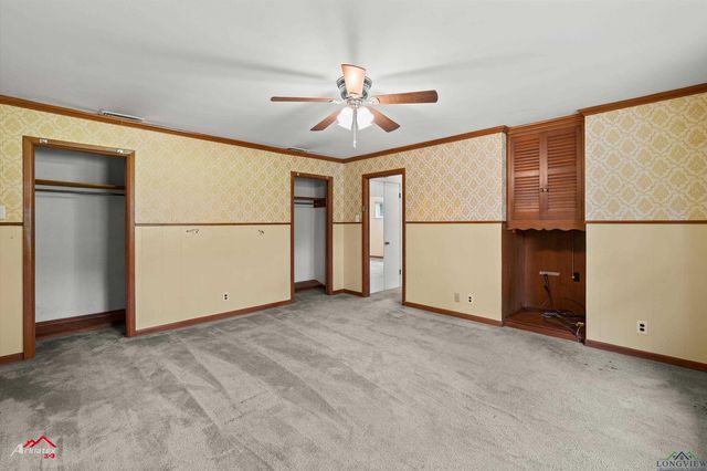 216 Hickory Street, Gladewater, TX 75647