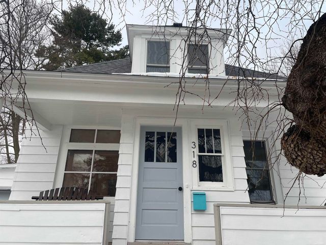 318 W Park Street, Marquette, MI 49855