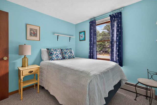 8 Rocky Hill Road, Litchfield, NH 03052