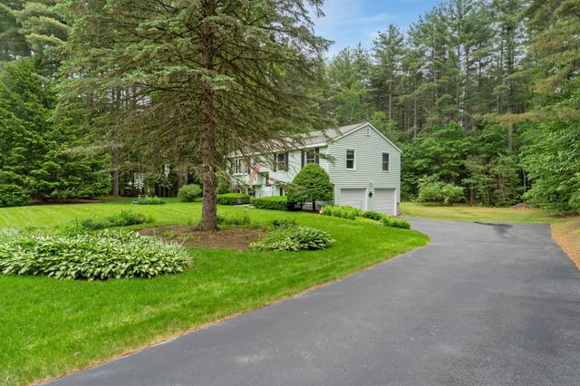 8 Rocky Hill Road, Litchfield, NH 03052