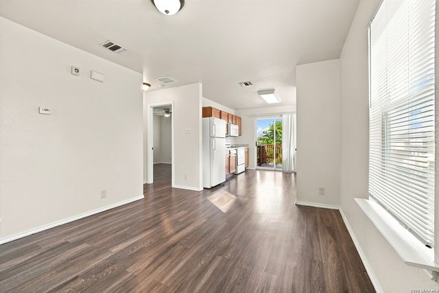 9130 Dublin Hts, San Antonio, TX 78254