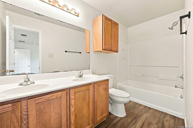 9130 Dublin Hts, San Antonio, TX 78254