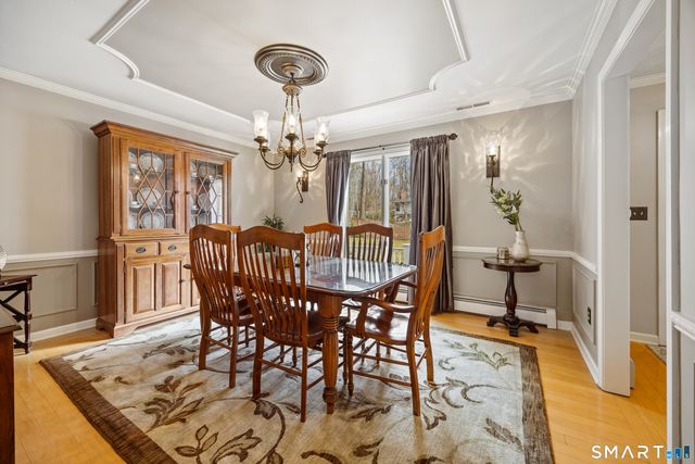 886 Maribou Court, Cheshire, CT 06410