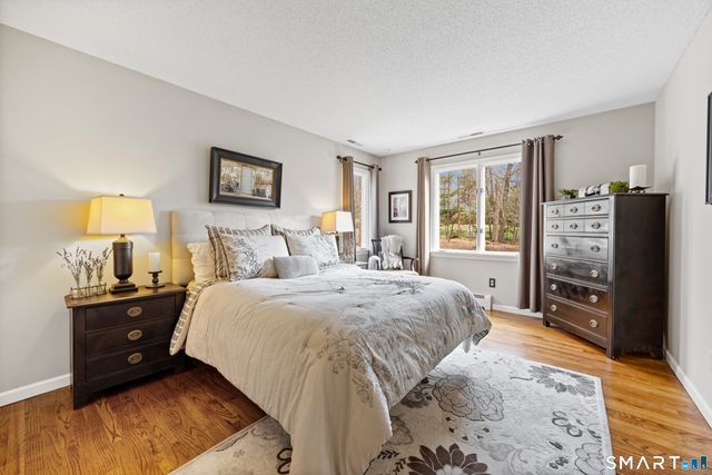 886 Maribou Court, Cheshire, CT 06410