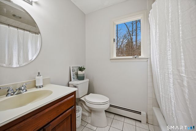 886 Maribou Court, Cheshire, CT 06410