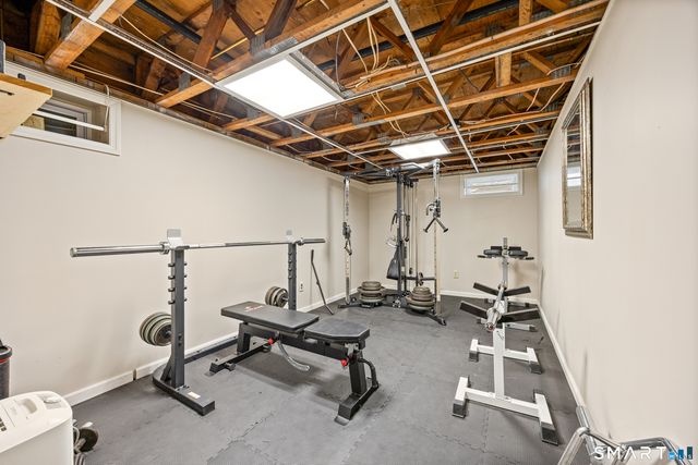 886 Maribou Court, Cheshire, CT 06410