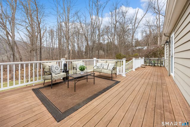 886 Maribou Court, Cheshire, CT 06410