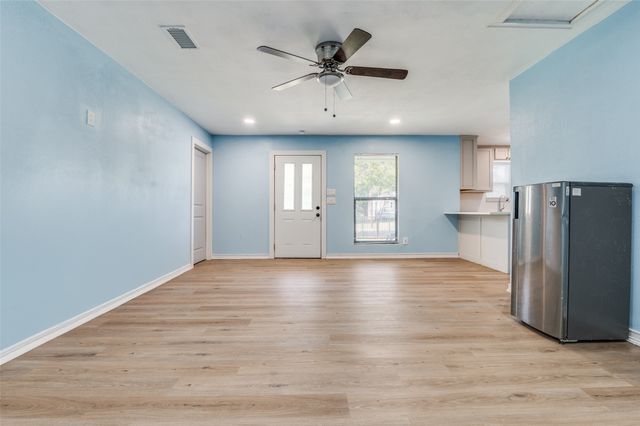 2631 Canary Drive, Dallas, TX 75216