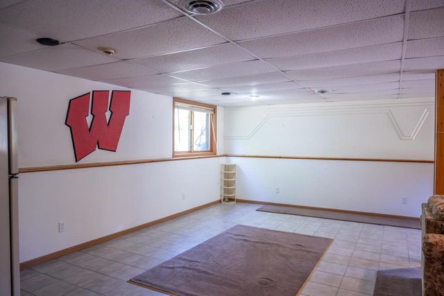 915 Deerborn Avenue, Friendship, WI 53934